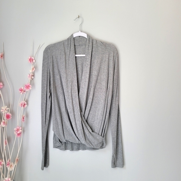 LULULEMON Iconic Wrap - Picture 3 of 10